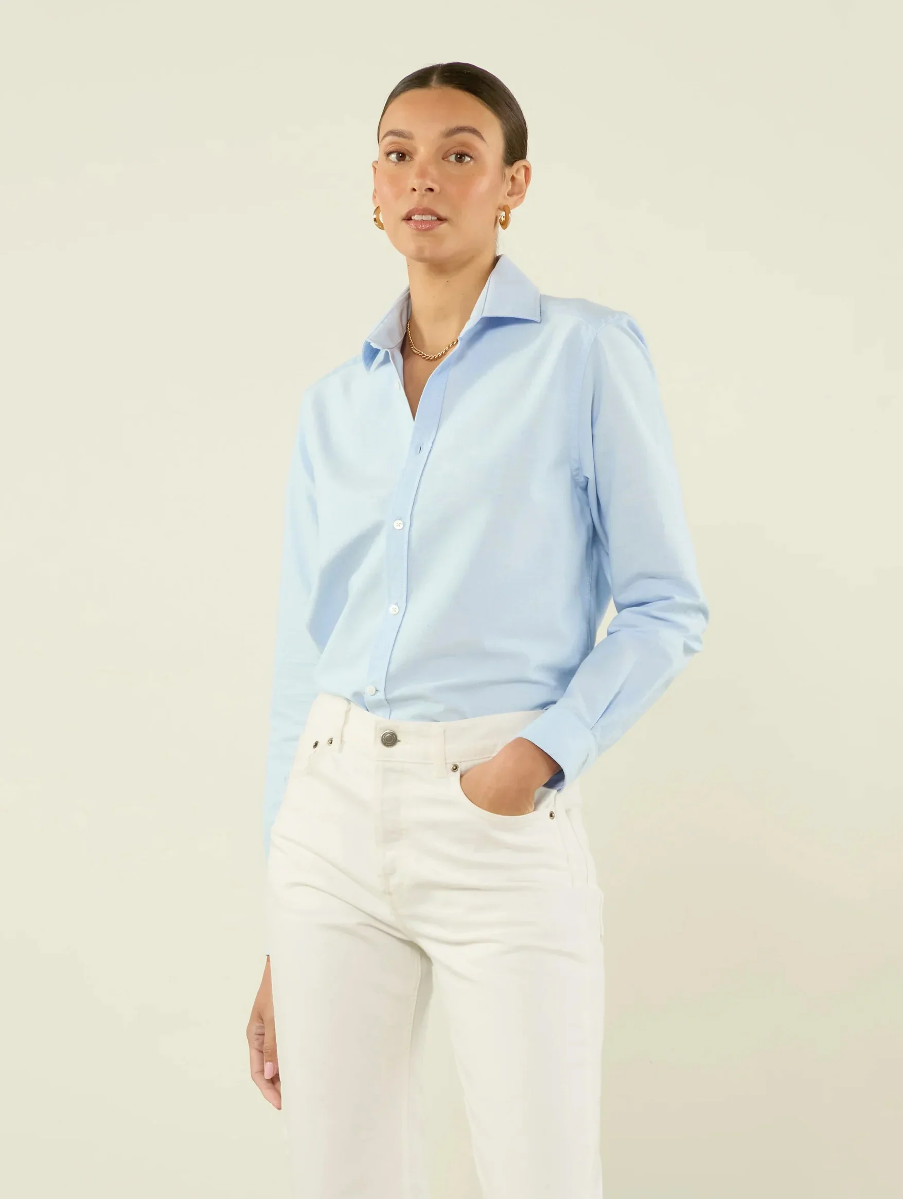 The Classic Oxford Shirt in Celeste Blue - Image 2