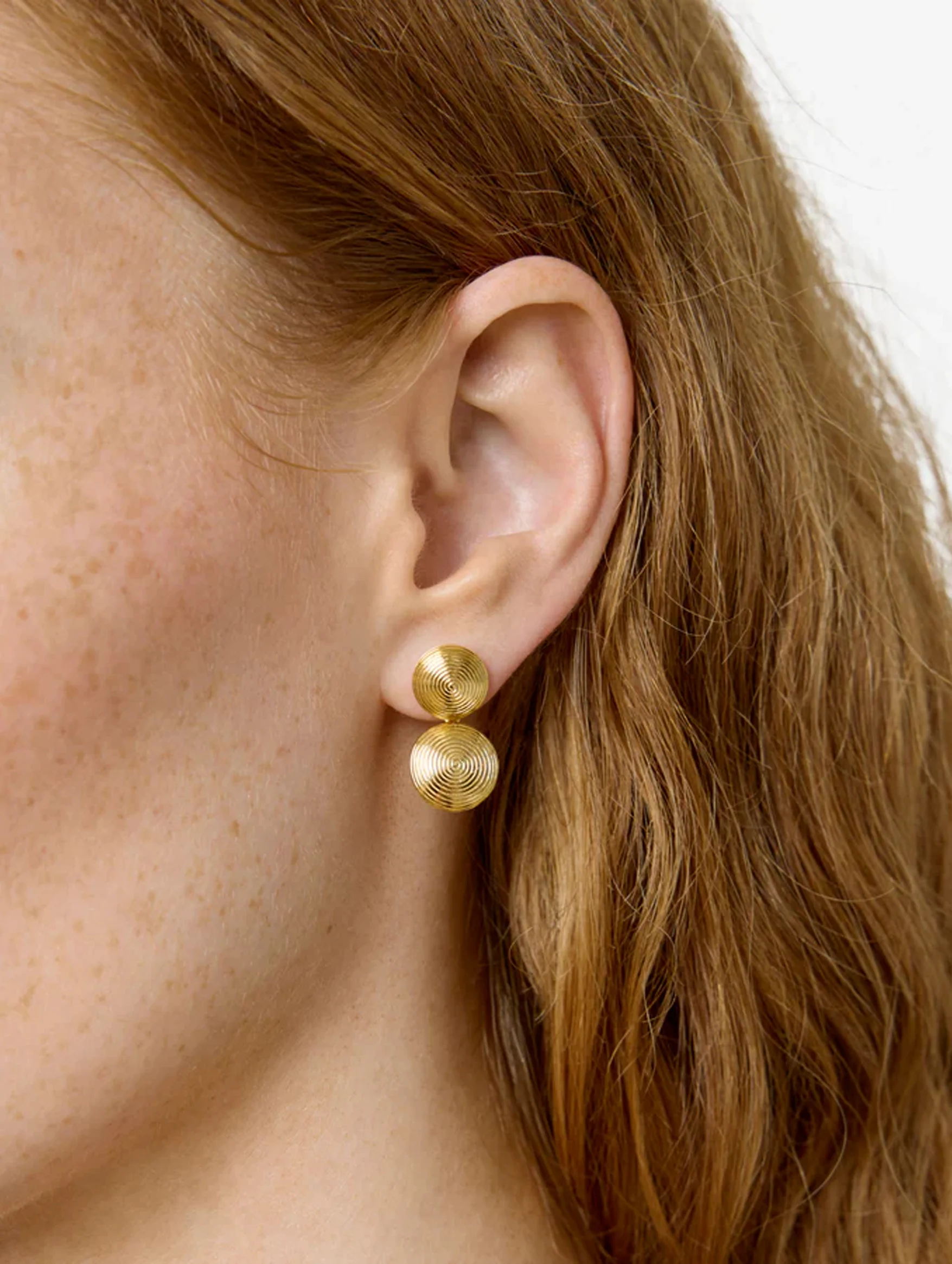 The Rita Earrings in Gold - Image 2