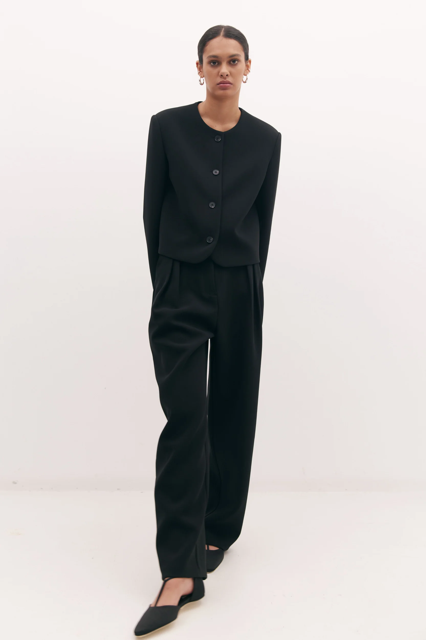 Tilmens Blazer in Black - Image 4