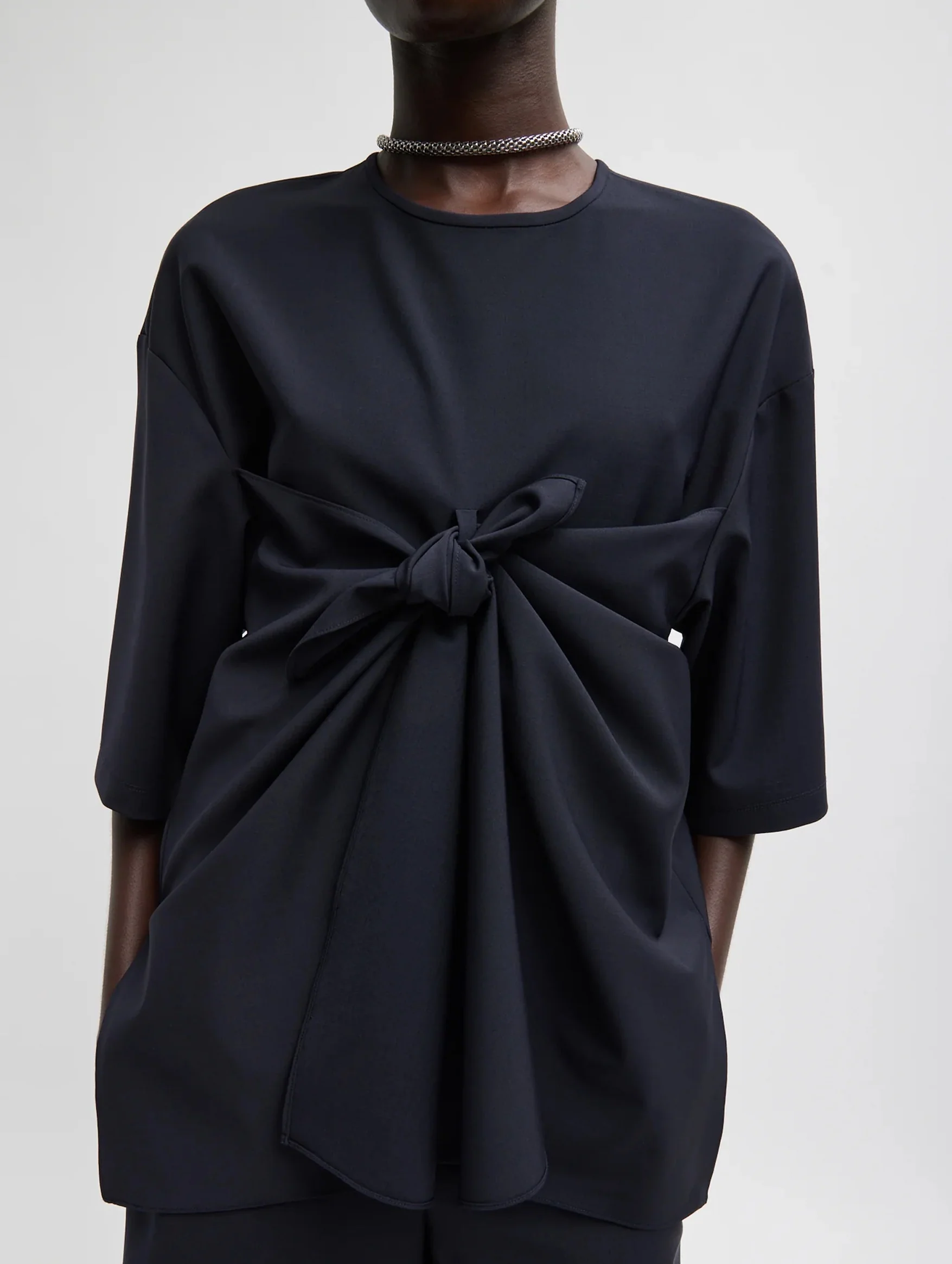 Tropical Wool Tie Front T-Shirt in Navy