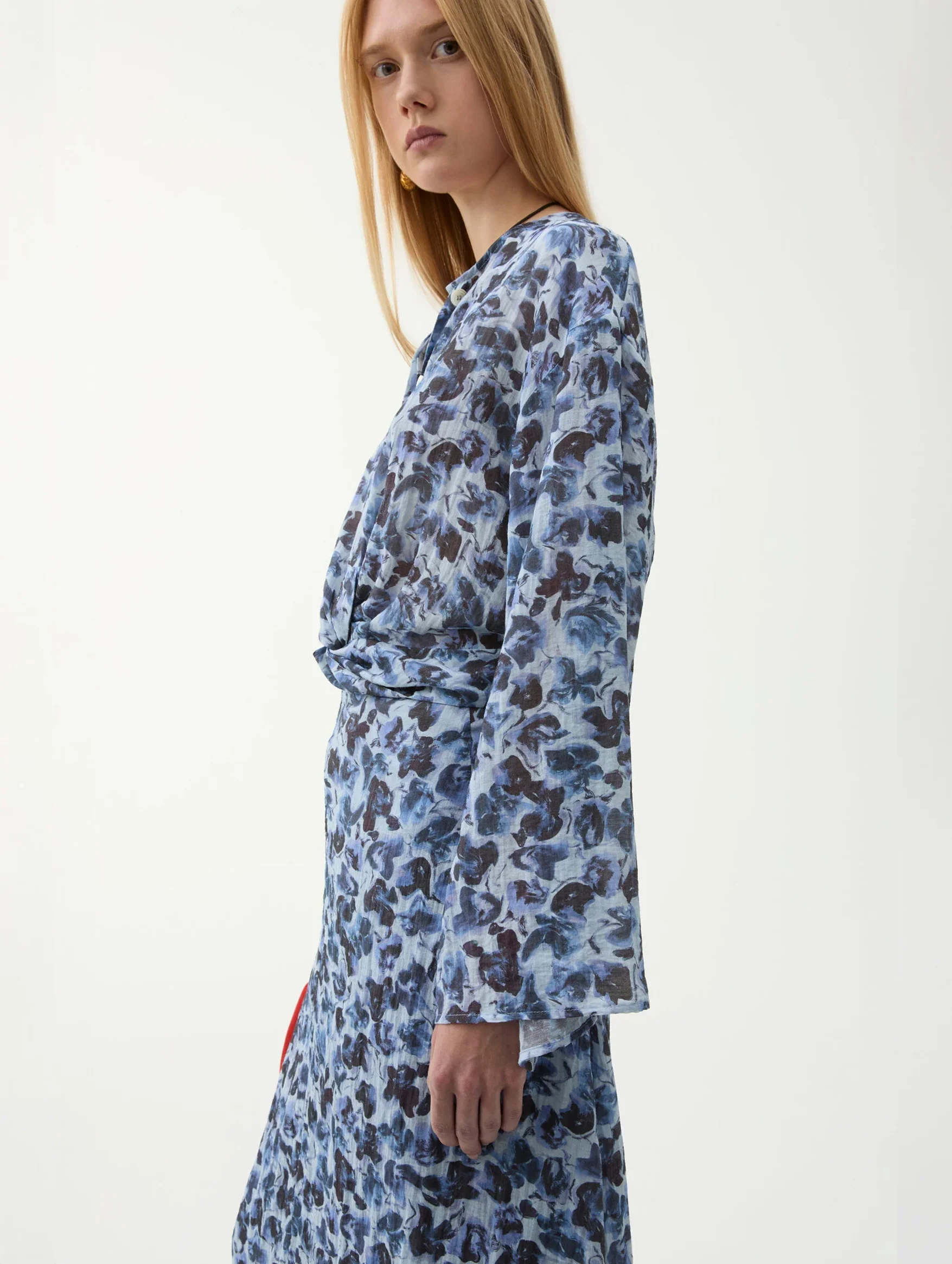Cecilie Top in Violet Ditsy - Image 3