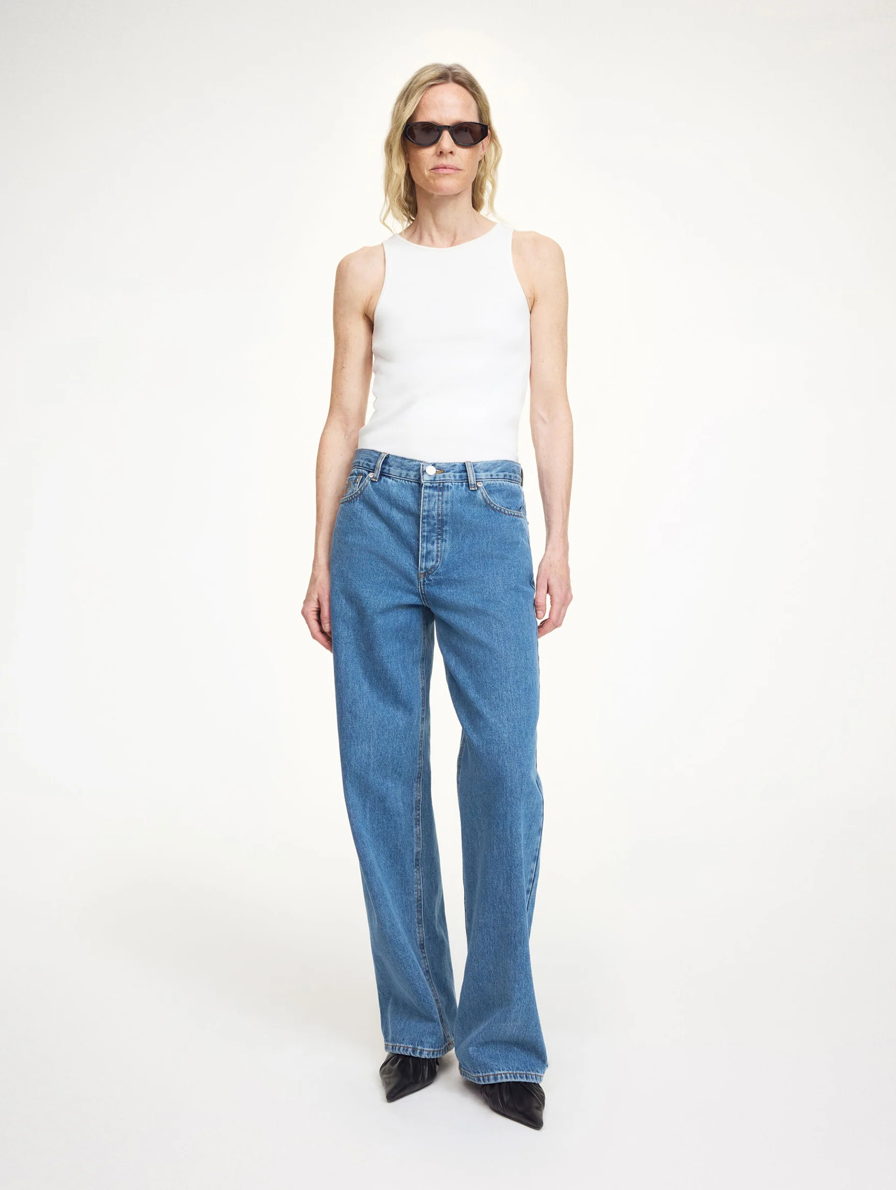 Vinola Jean in Mid Denim Blue - Image 2