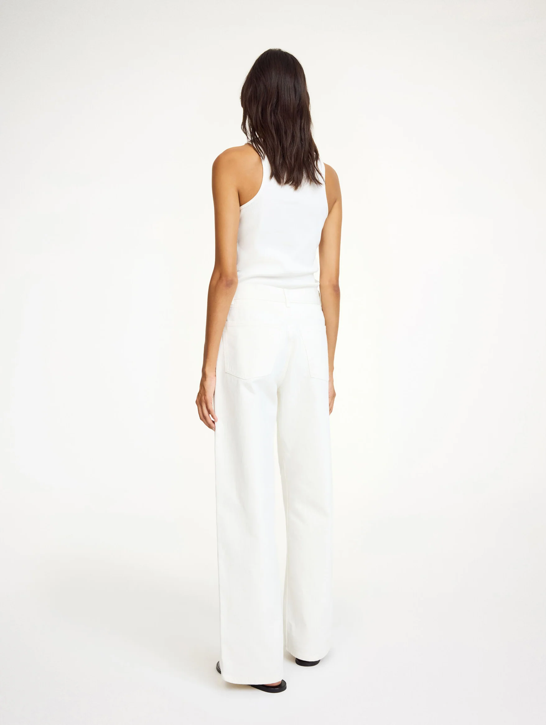 Vinola Jean in White - Image 3